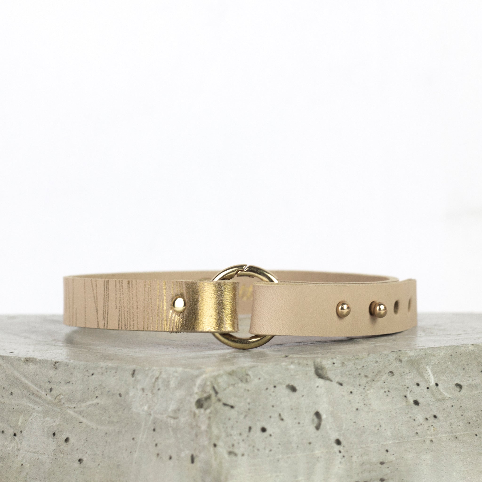 'SUJI' choker nyaklánc bézs és arany 