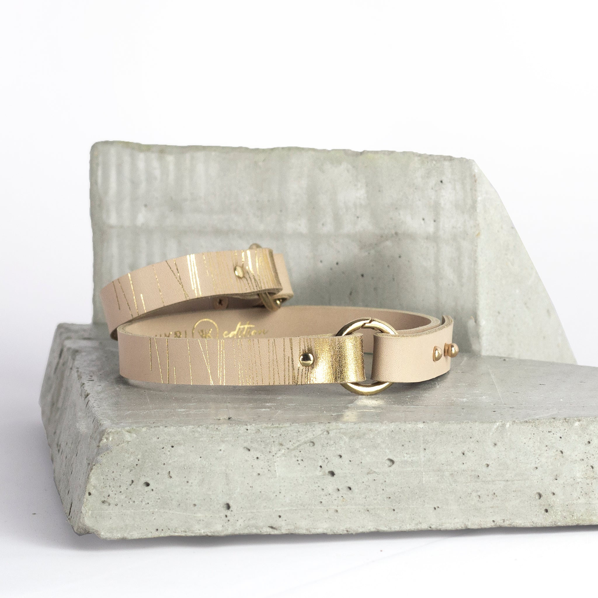 'SUJI' choker nyaklánc bézs és arany 