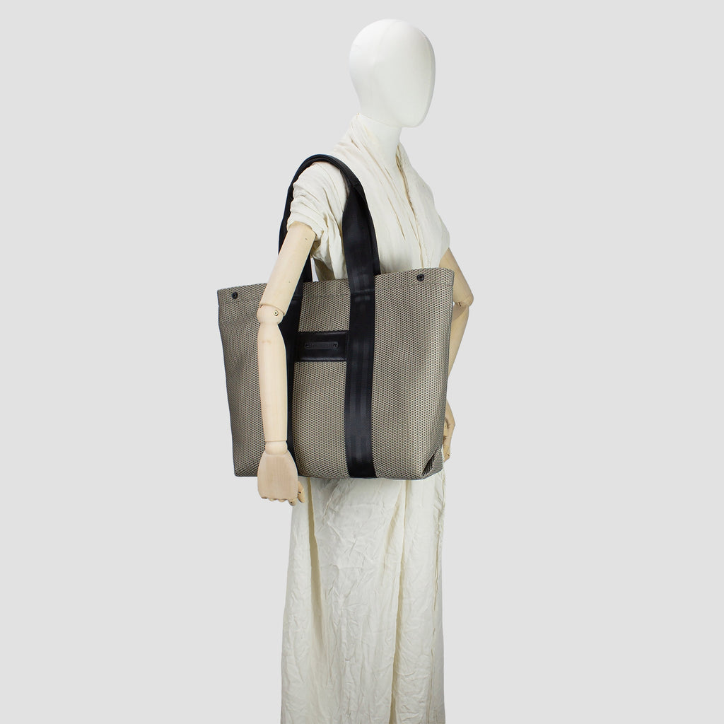 Große beige Mesh-Neopren-Einkaufstasche