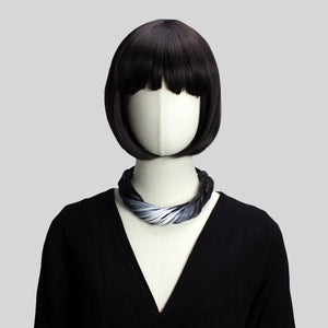 Multistrand-Halsband aus recyceltem Leder / Statement-Halsband mit gedrehten Fransen – Schwarz und Weiß
