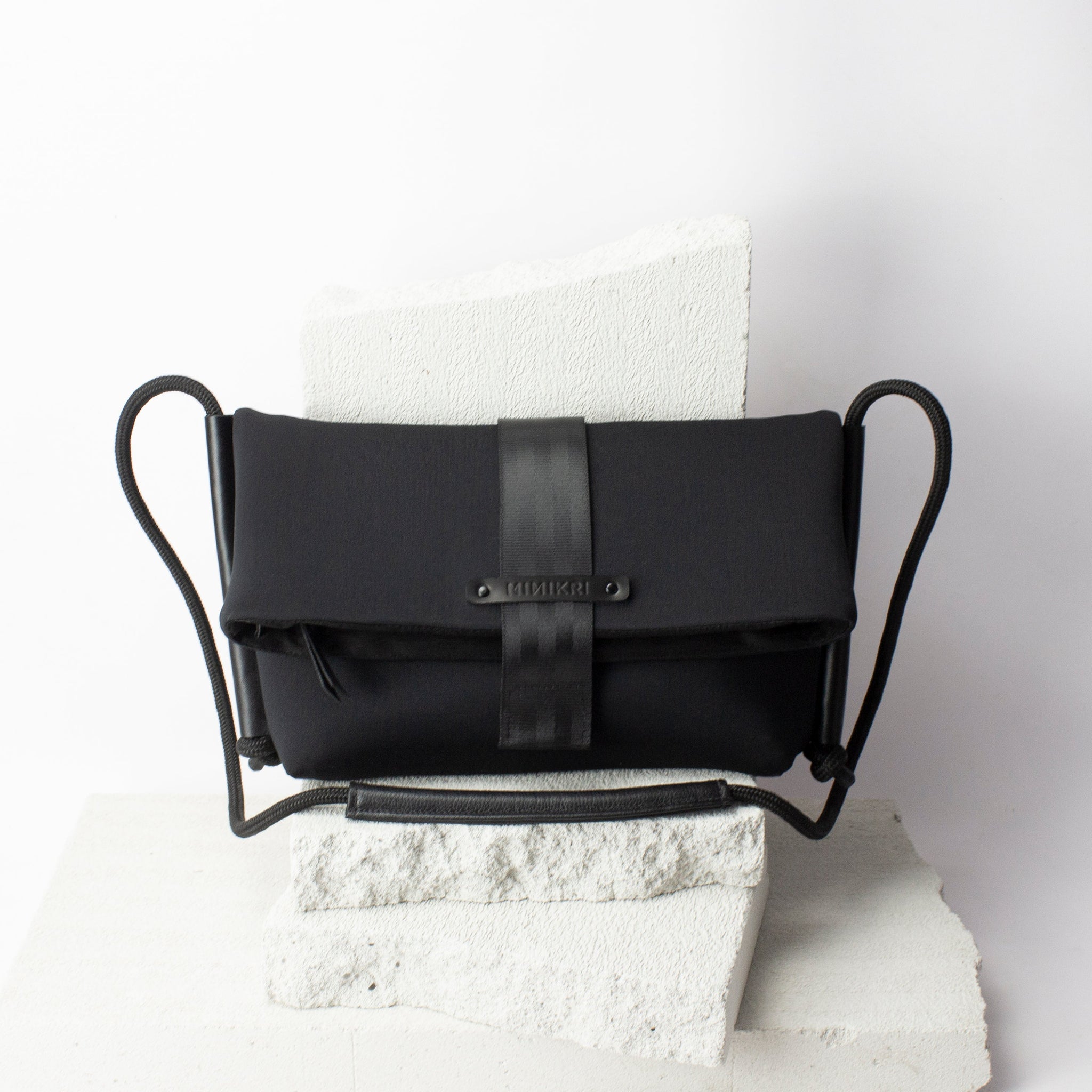 'LUNA' neoprén designer női válltáska