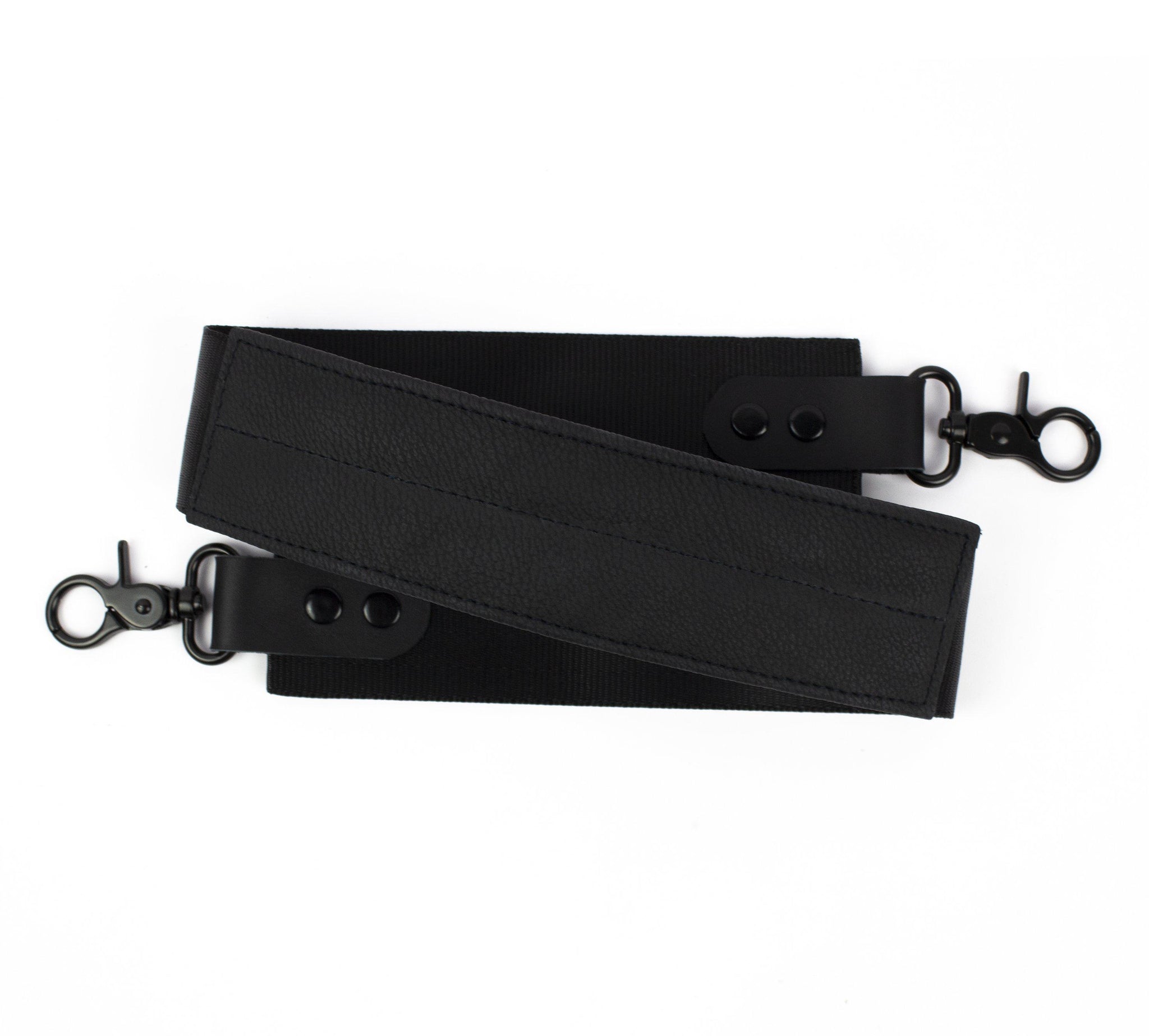 LEATHER CLUTCH BLACK – MADE FREE®