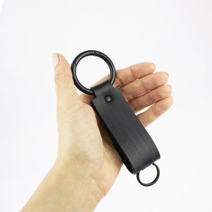 Custom leather keychain keyholder personalized minimal black-black, black leather, carabiner, custom, designer, geometric, gift for him, jump ring, keychain, keyholder, leather keyholder, mens accessory, mens gift, minimal, minimalist, personalized, recycled, zerowaste-Mimikri