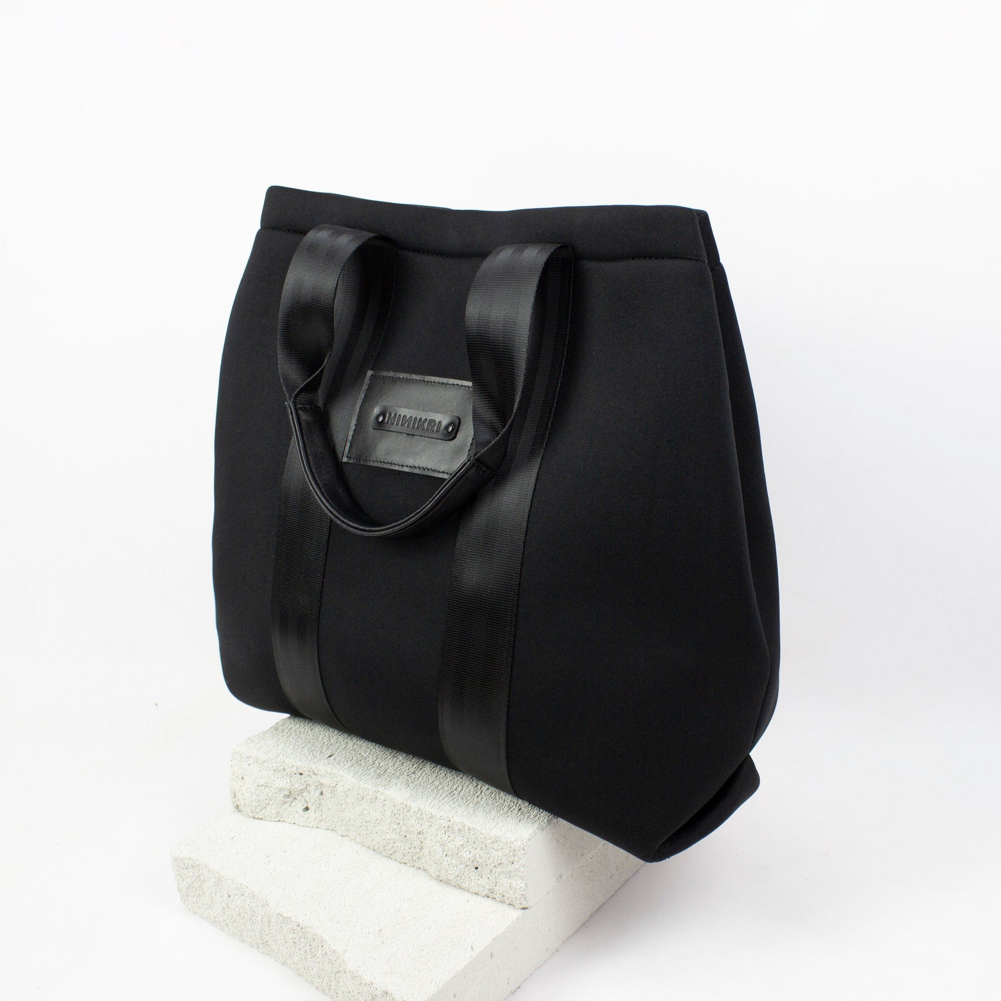 Large-sized neoprene tote bag