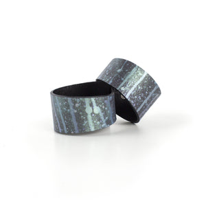 Multicolor wide leather cuff bracelet bangles iridescent green-bangles, Bracelet, colorful, cuff, designer, designer jewelry, geometric, green, green leather, hand_painted, holo, holographic, iridescent, Jewelry, leather bracelet, leather jewelry, minimal, minimalist, poured, rainbow, recycled, splashed, splattered-Mimikri